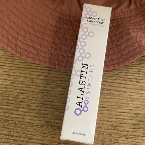 Alastin Skincare Regenerating Skin Nectar 29.6ml 💜🌸 - Picture 1 of 2